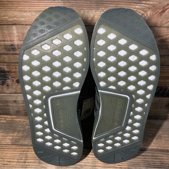 Adidas Men’s NMD R1 Primeknit Shoes CQ2445 Dark Green Camo sz 11 11.5 12 13 - Picture 8 of 9